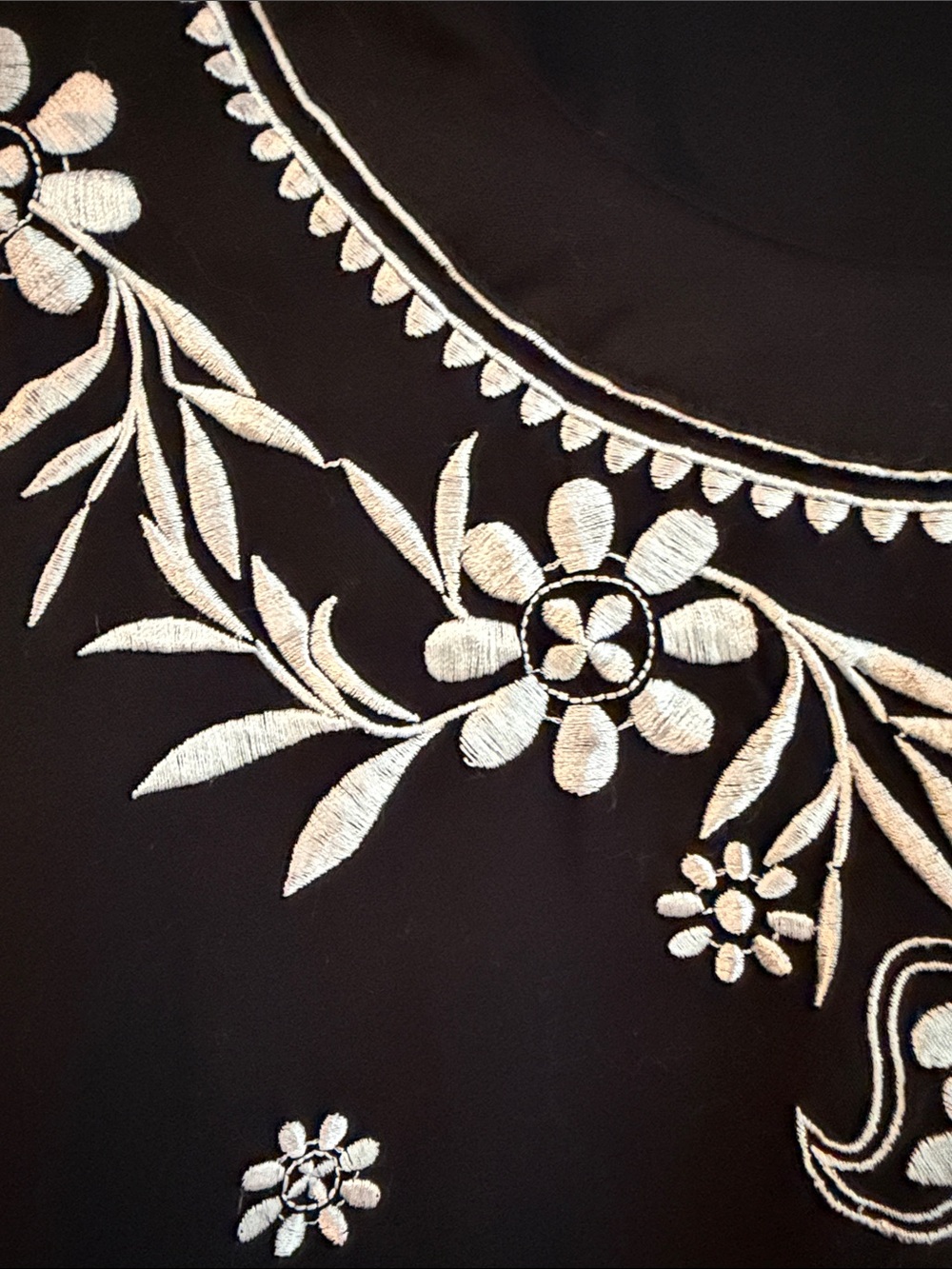 escapada Black Tunic with White Floral Embroidery - Picture 2 of 5